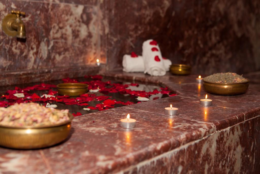 Hotel Kenzi Club Agdal Medina Lahebichate Exterior foto A hammam in Istanbul