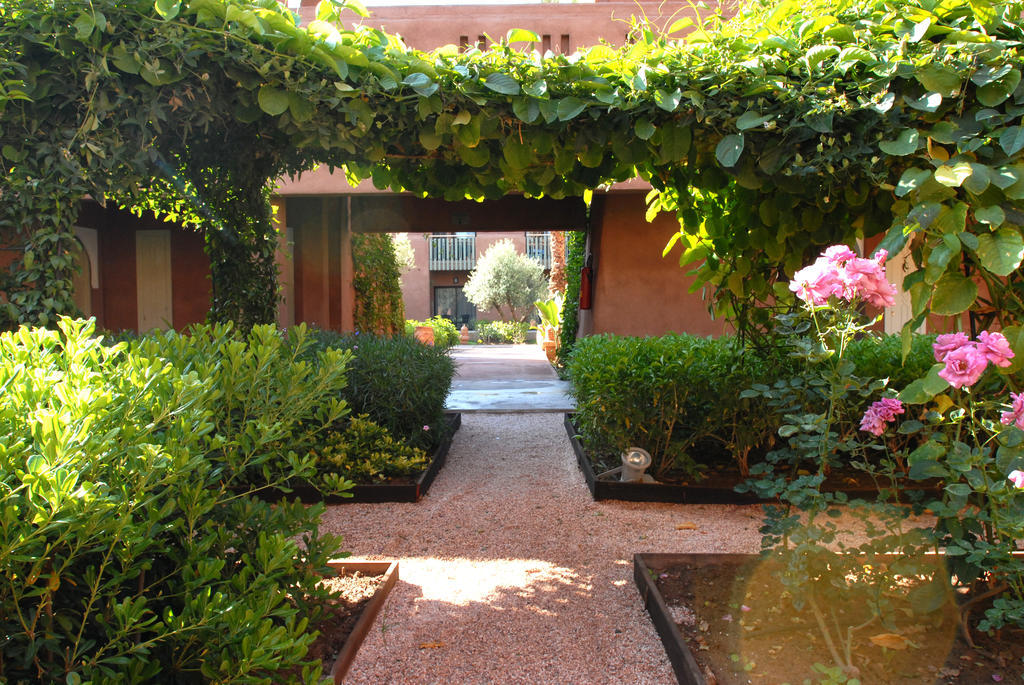 Hotel Kenzi Club Agdal Medina Lahebichate Exterior foto The garden of the hotel