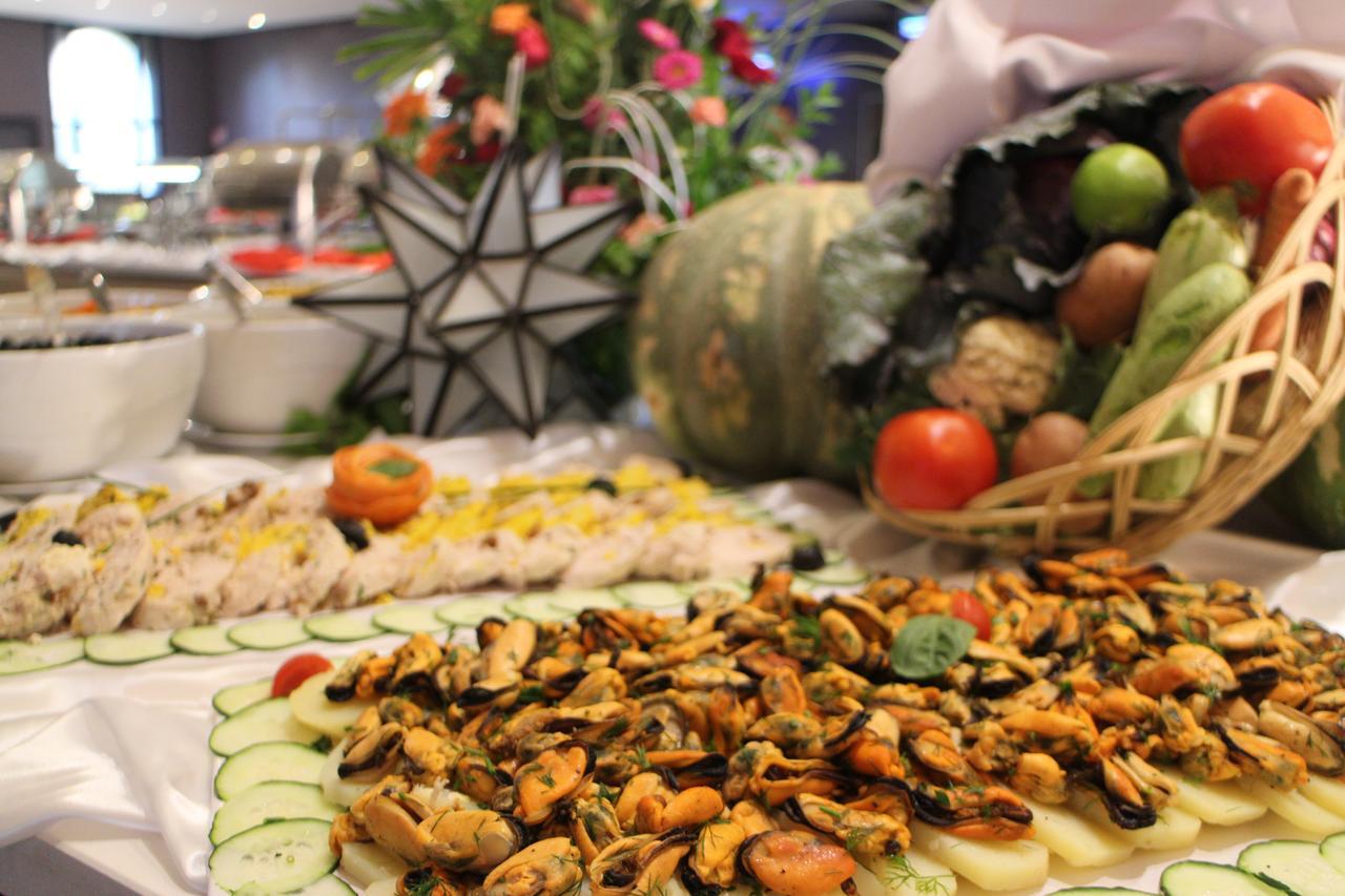 Hotel Kenzi Club Agdal Medina Lahebichate Exterior foto A buffet