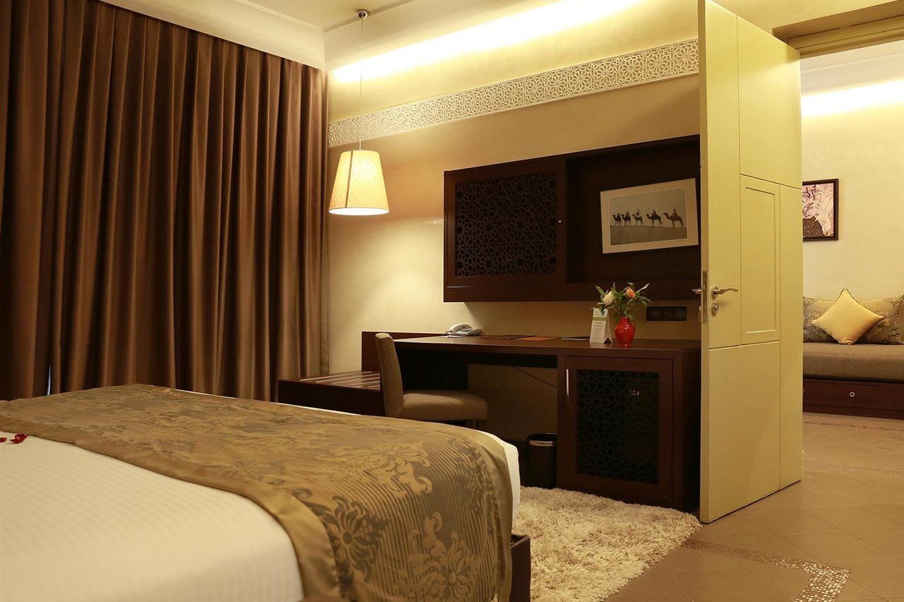 Hotel Kenzi Club Agdal Medina Lahebichate Exterior foto A room at the hotel